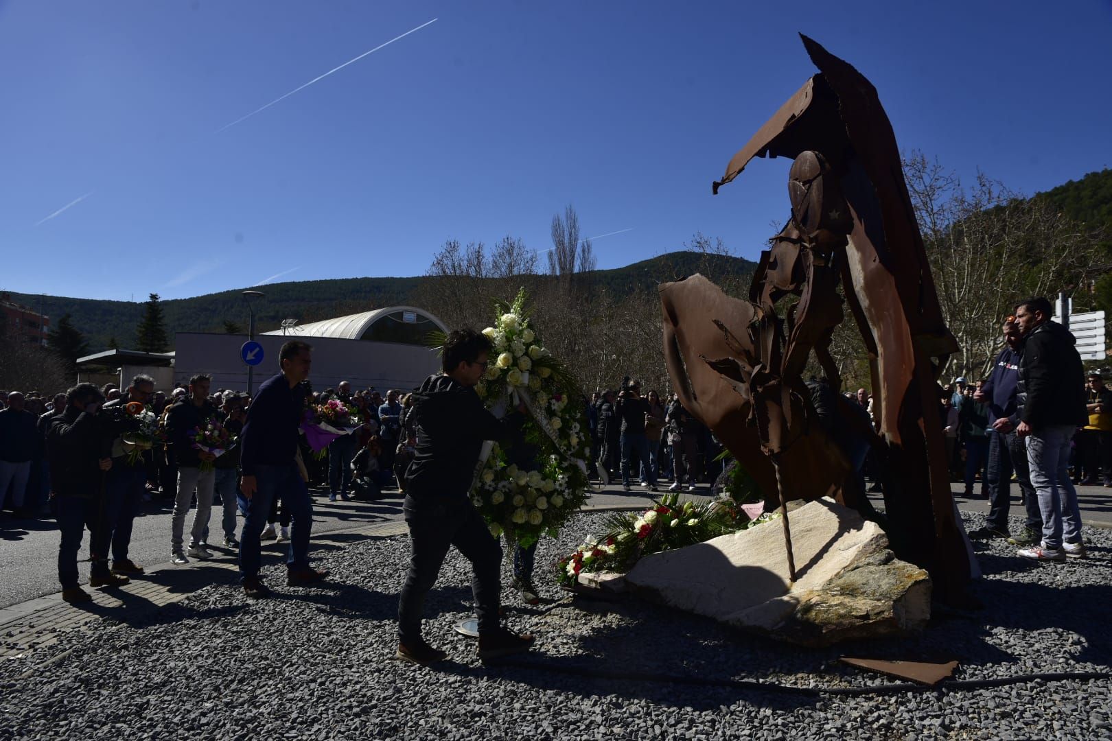 Súria homenatja els tres geòlegs morts en l'accident a la mina