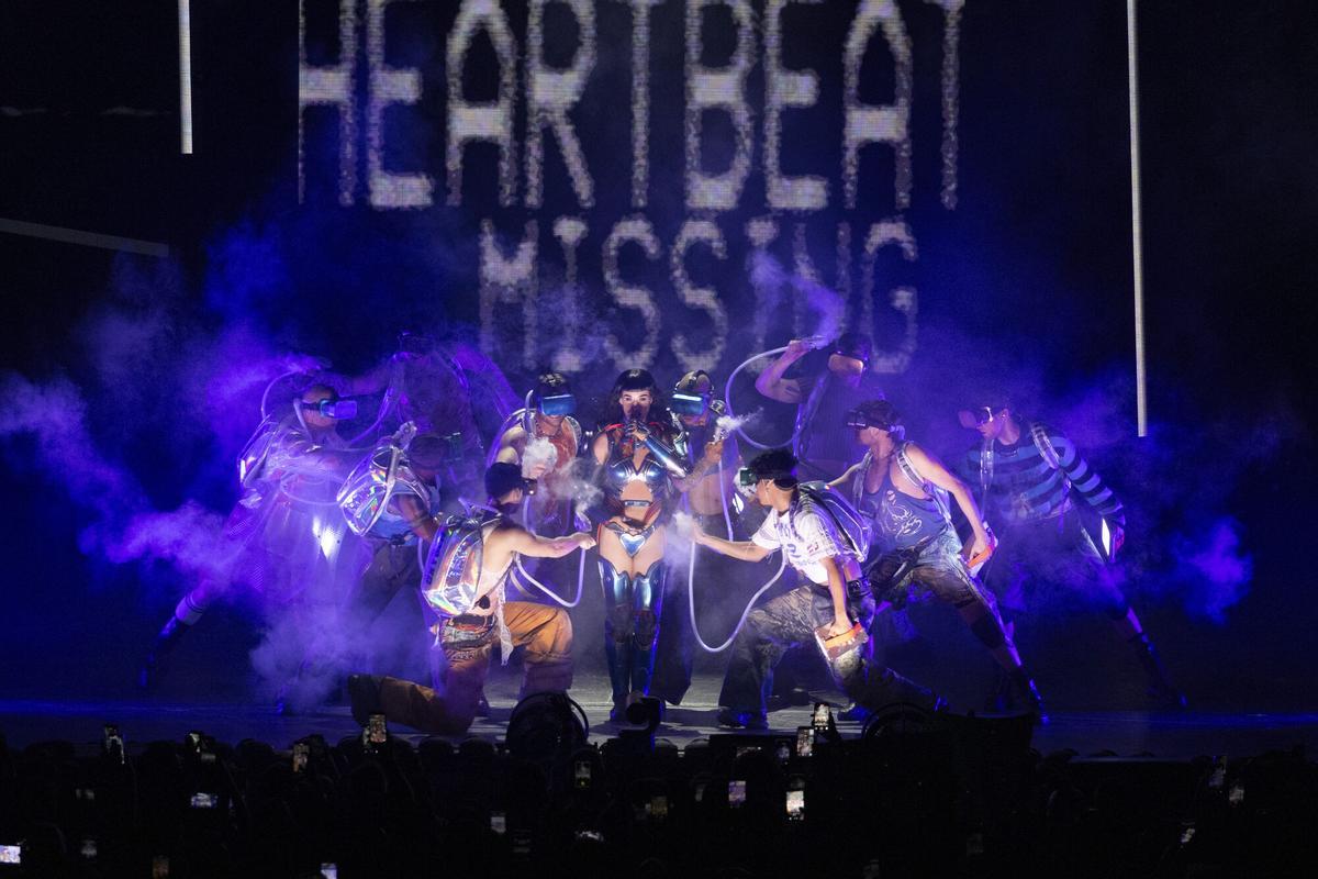 La cantante Katy Perry durante un concierto en el Palau Sant Jordi, a 9 de noviembre de 2025, en Barcelona, Catalunya (España). El concierto se engloba dentro de su gira The Lifetimes Tour.