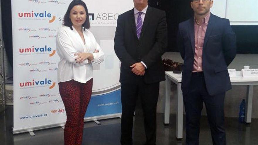 La reunión informativa de las novedades de LPGE se celebró ayer en el Port de Sagunt