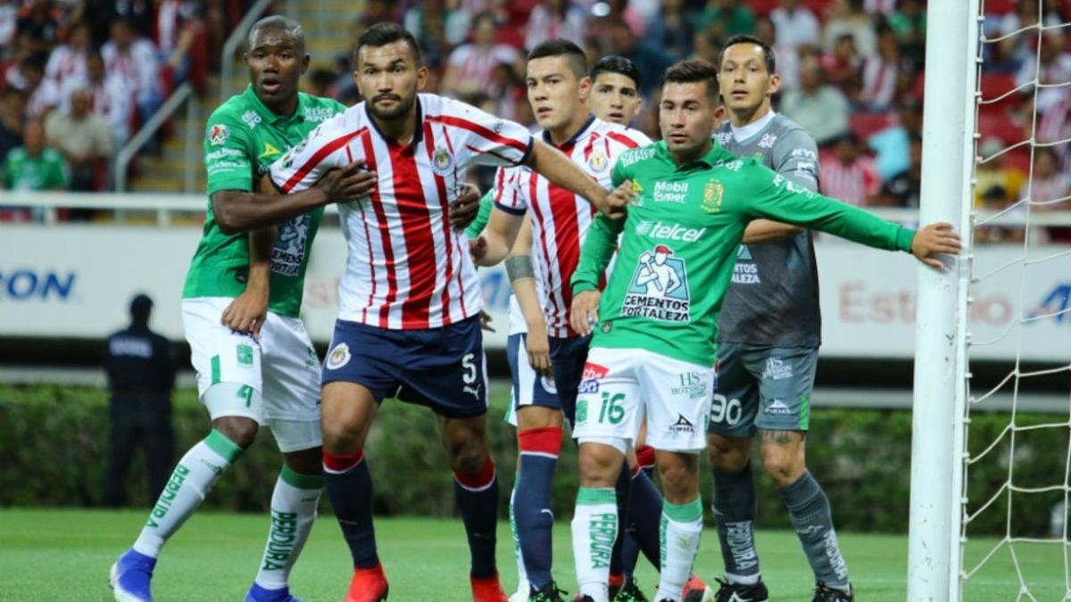 Chivas quiere escalar a los primeros lugares de la Liga MX