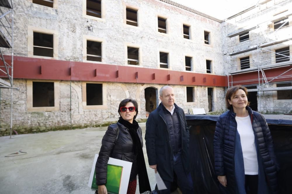 Visita al edificio de Tabacalera