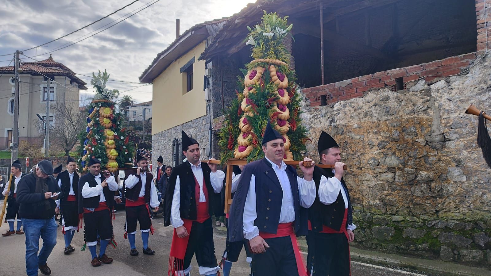Porrúa celebra su primera fiesta del año por San Julián y Santa Basilisa