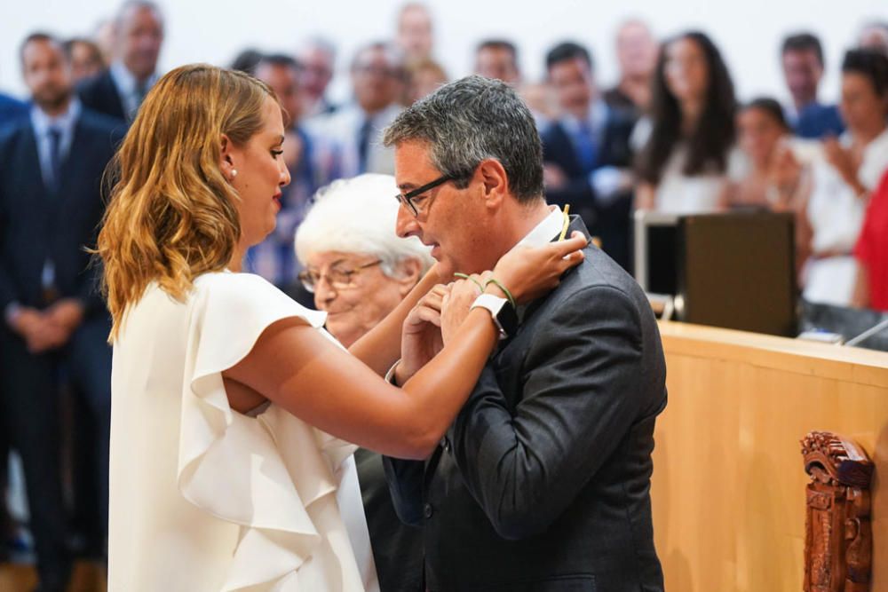 El candidato propuesto por el Partido Popular, Francis Salado, ha sido elegido este miércoles como presidente de la Diputación de Málaga en el transcurso del pleno de investidura.