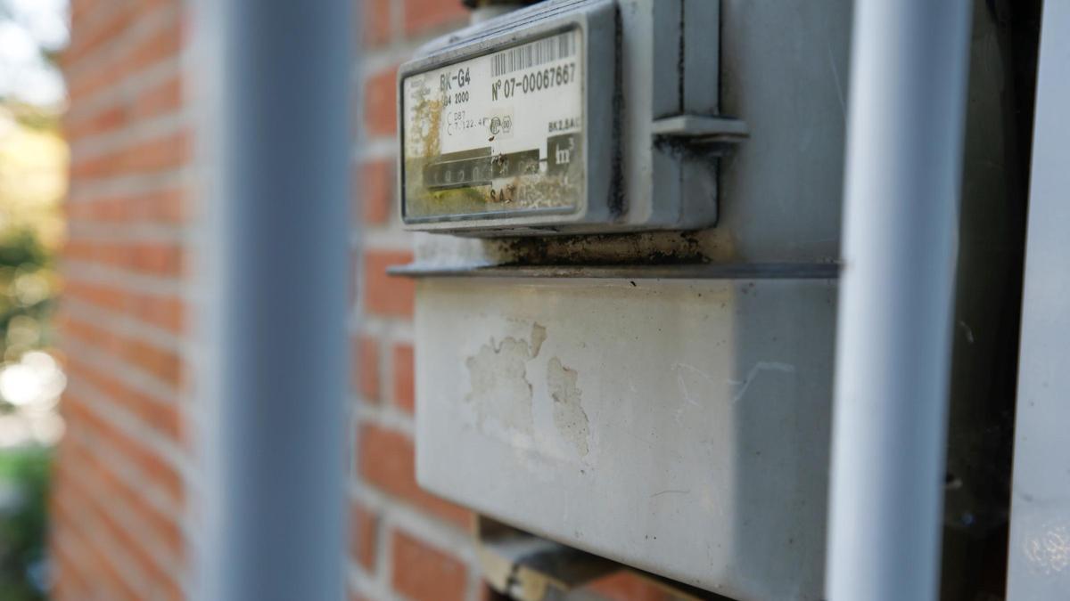 El precio de la luz sube este viernes un 1 % hasta situarse en 185,02 euros/MWh.