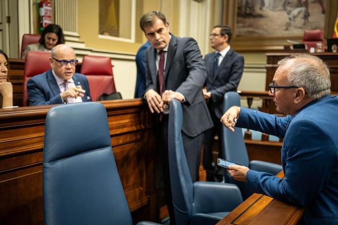 Último pleno del año del Parlamento Canarias