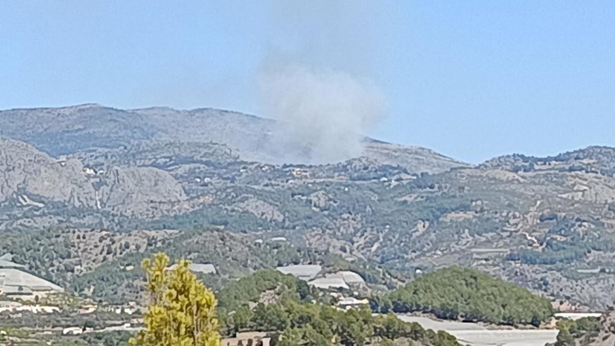 Imagen del incendio de Tàrbena.