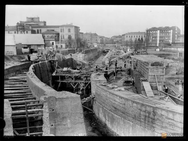 En imágenes | Así fue el cubrimiento del Huerva: una obra faraónica en Zaragoza en pleno siglo XX