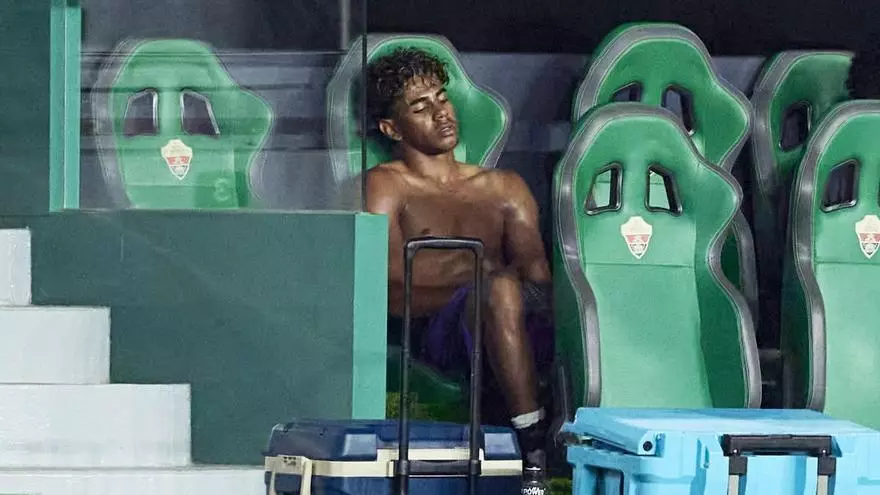 Lamine Yamal no se entrena con el grupo antes de jugar contra el Valencia