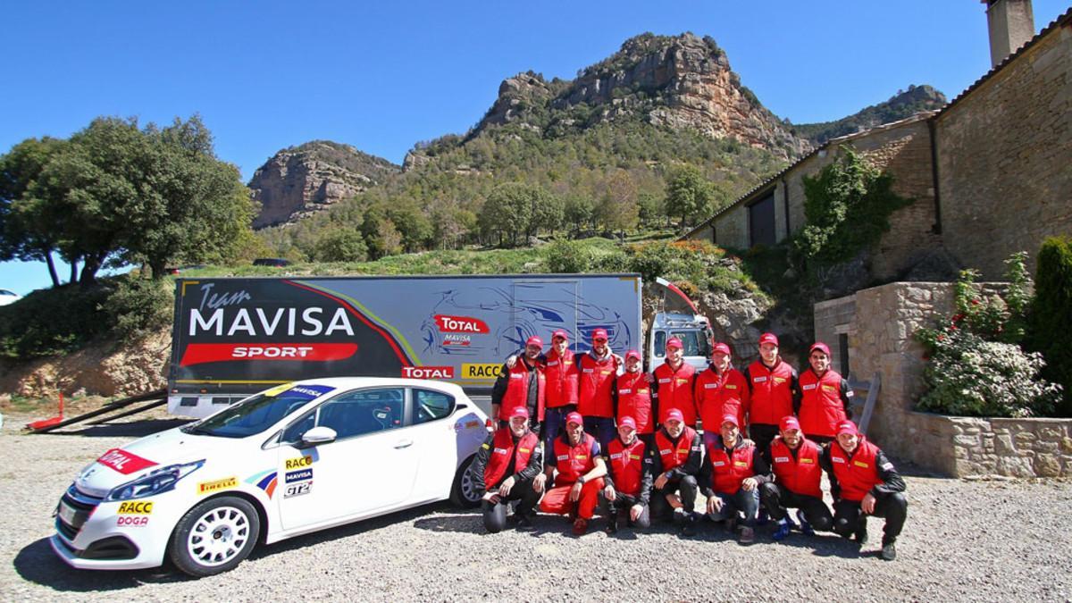 Pilotos y copilotos juntos en la presentación del Volant RACC