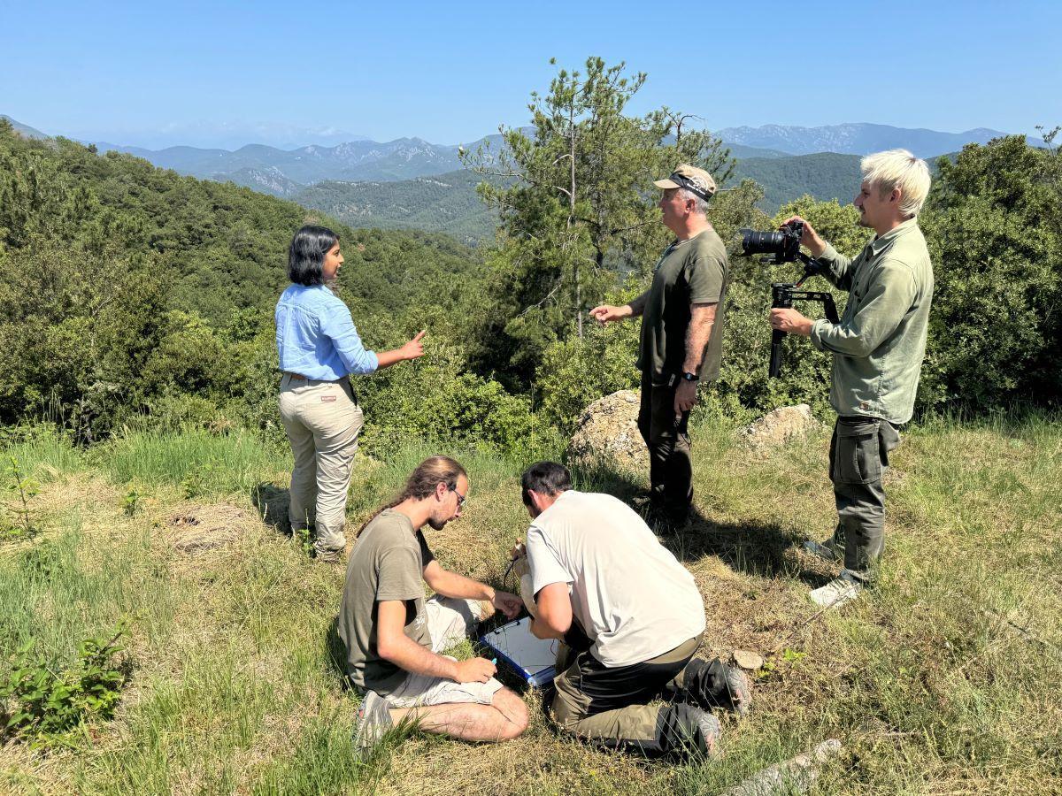 Imatge del rodatge del projecte de restauració ecològica a la vall de la Muga.