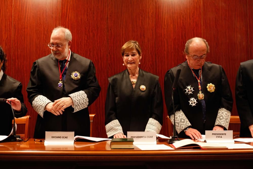 El Ilustre Colegio de Abogados de Elche celebra el día de su patrón