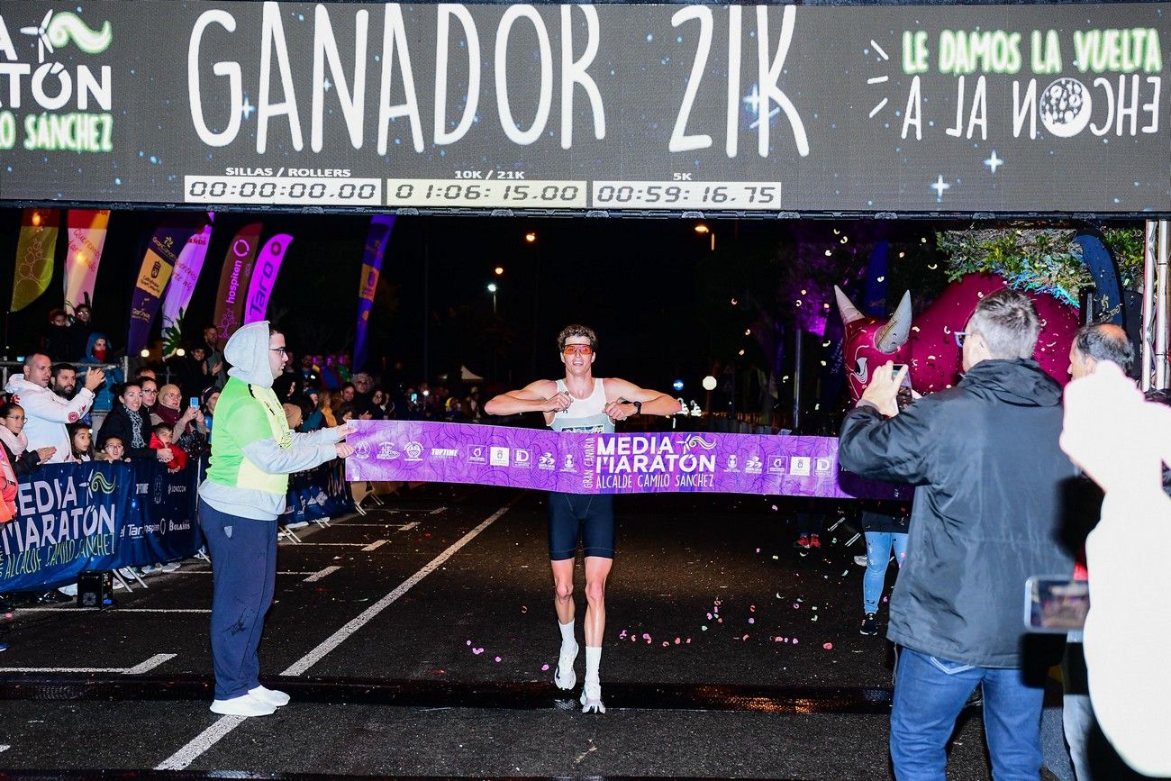 XV Medio Maratón Alcalde Camilo Sánchez en Santa Lucía de Tirajana