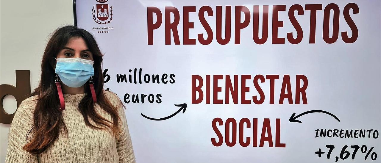 La concejala de Bienestar Social, Alba García, durante la presentación de su nuevo presupuesto.