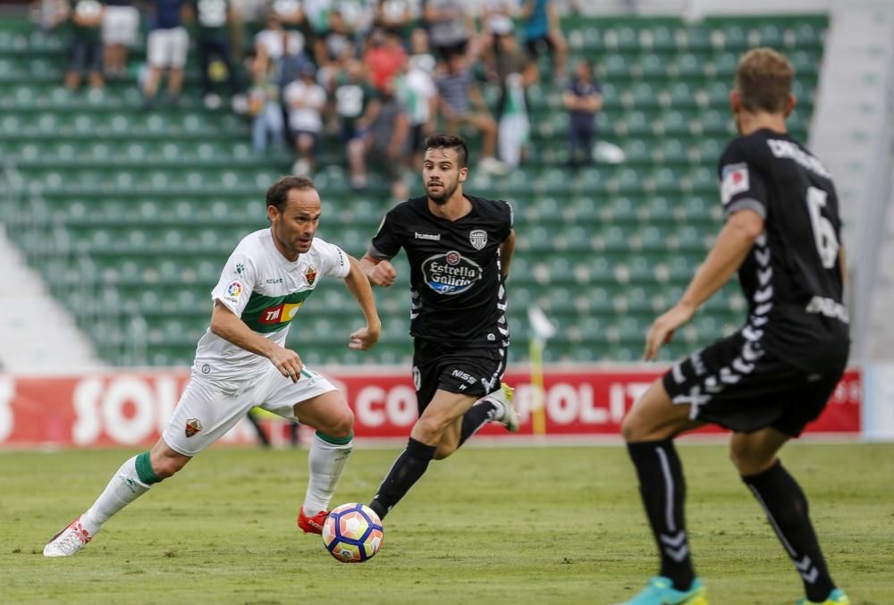 El Lugo arrolla al Elche