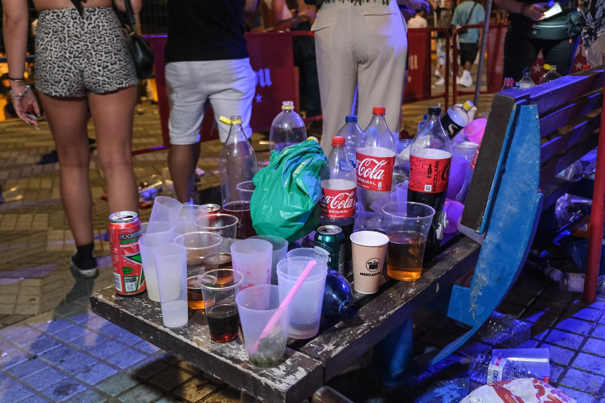 Galería de fotos: así es salir de fiestas en Hogueras de Alicante