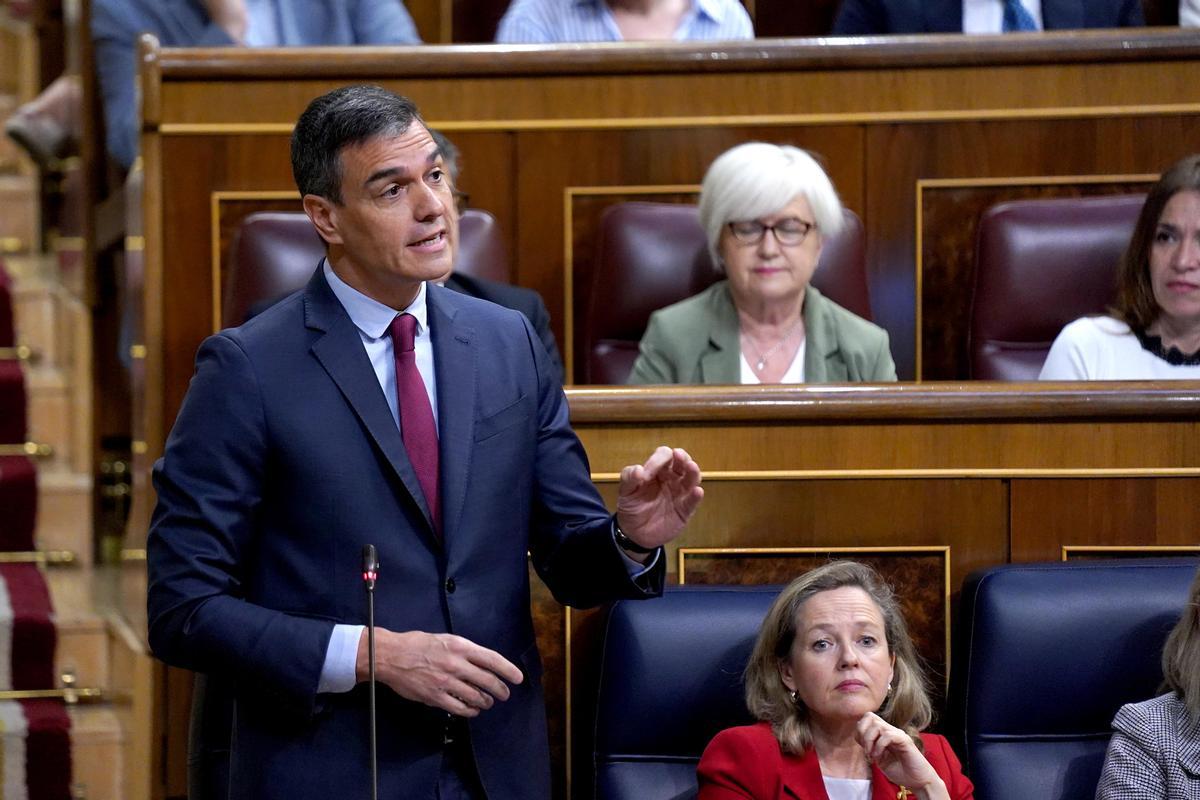 Sánchez despatxa les crítiques del PP i Cs acusant-los d’estar «frustrats»