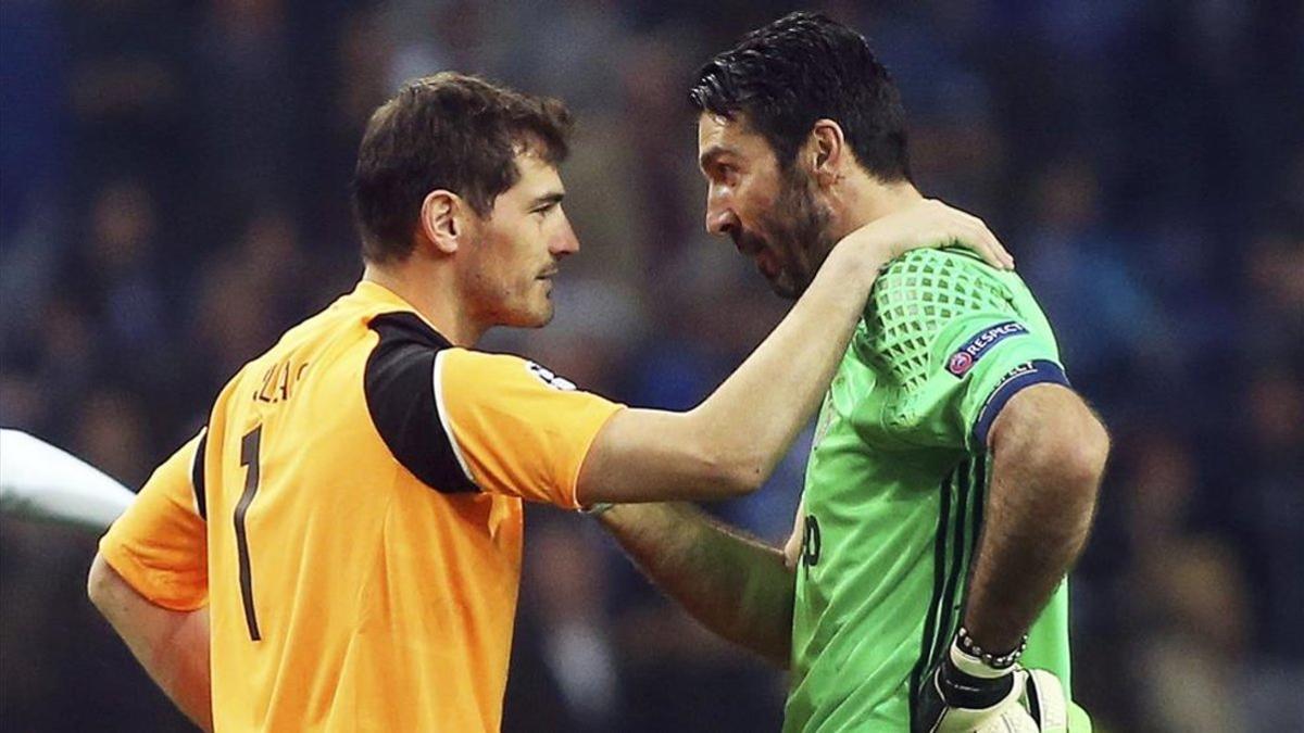 Casillas y Buffon, dos arquero legendarios de Real Madrid y Juventus