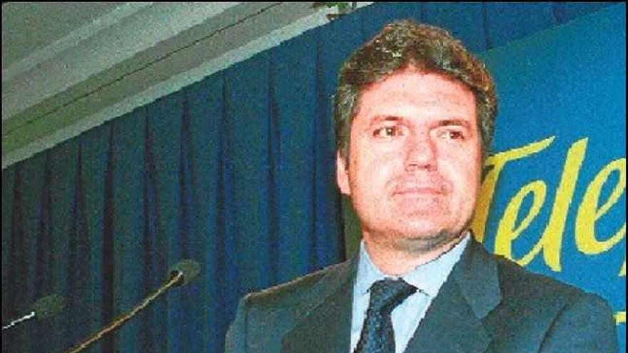 calculador. Juan Villalonga en una foto de abril de 1999, en el consejo de Administración de Telefónica.