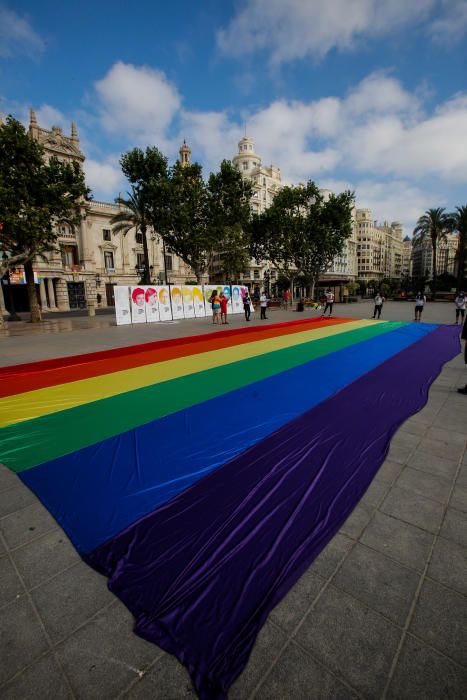 Lambda cierra en València el proyecto "Km por la diversidad y los derechos de las mujeres LTB"