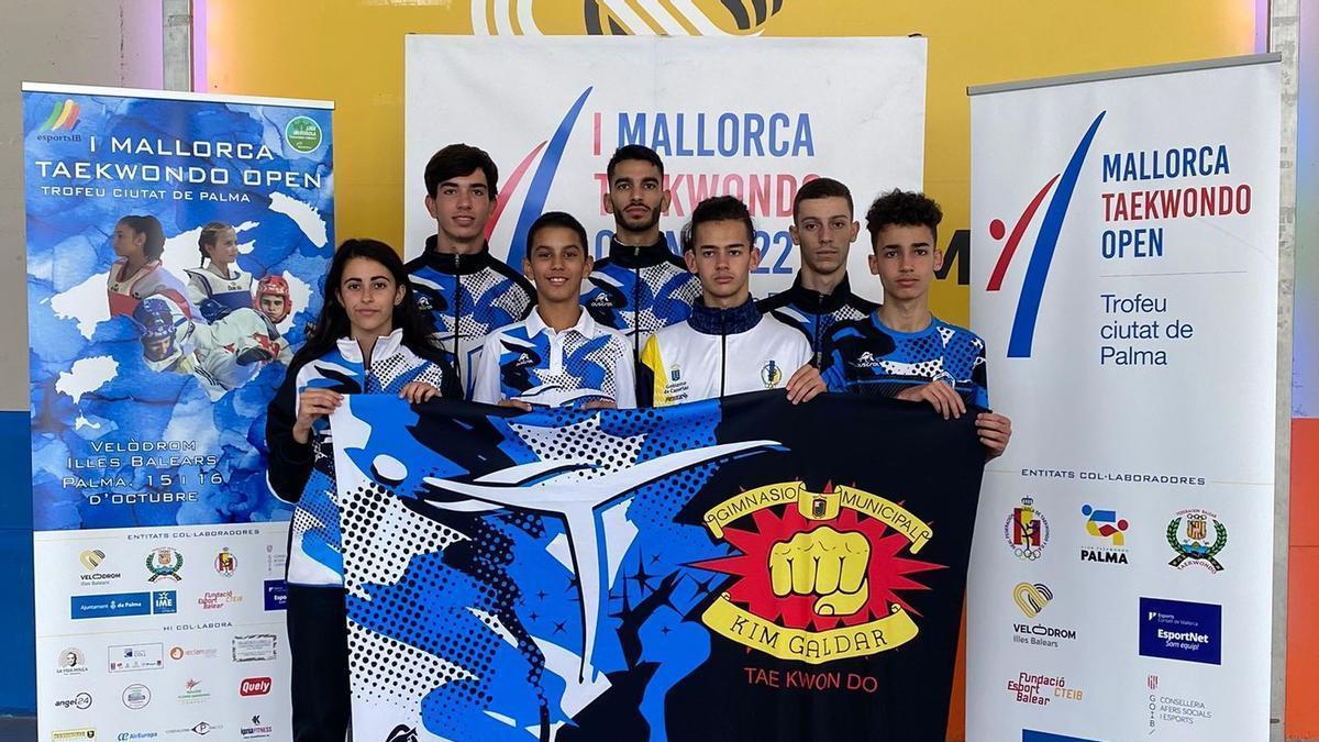 El equipo Kim Gáldar participante en el I Mallorca Taekwondo Open