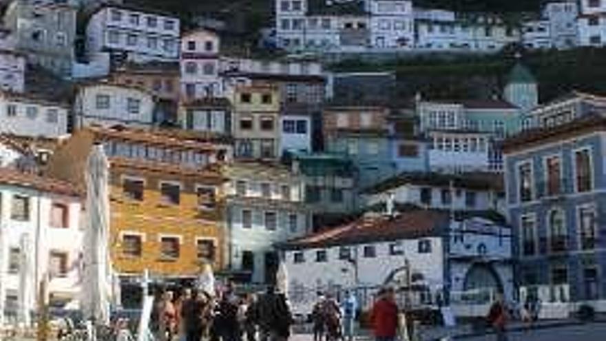 Vista del anfiteatro desde la plaza de la Marina.