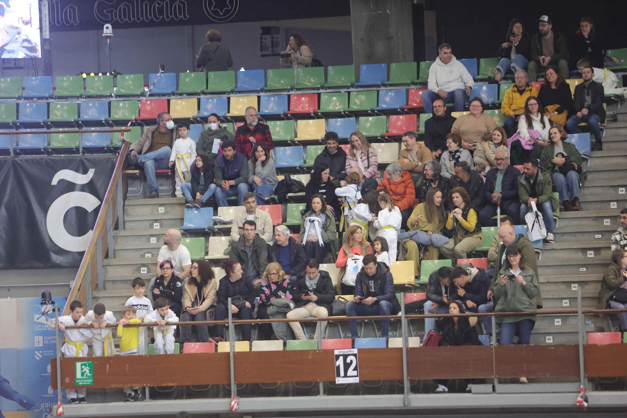 Tres mil judokas llenan el Coliseum por el Miguelito