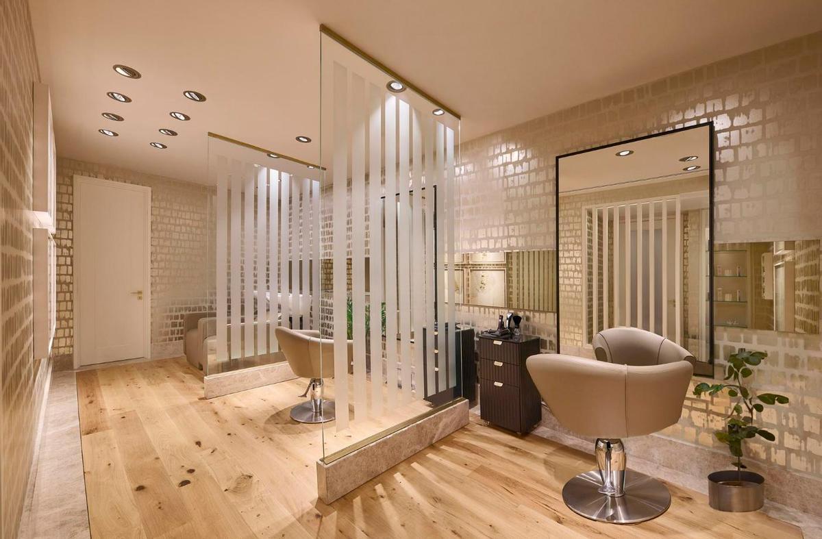 El espacio de Rossano Ferretti en Four Seasons Hotel Madrid se convierte en escaparate del bienestar capilar de lujo con la llegada de Spa Garçon Éclat.