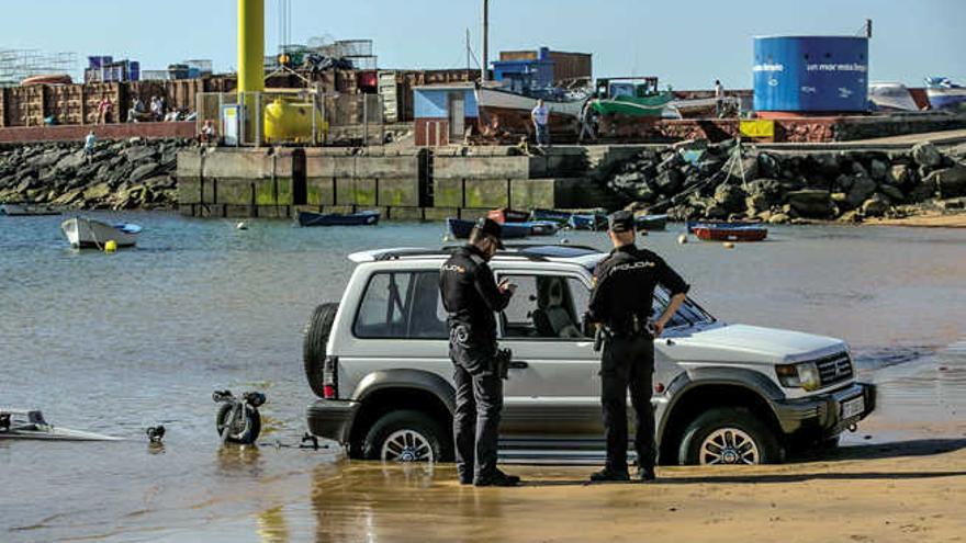 Alijo de hachís en Las Teresitas