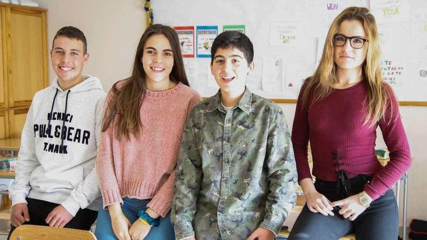 Desde la izquierda, Iván García, María Alonso, Víctor Muñoz y Alba Blanco, el equipo de emprendedores del colegio Nuestra Señora del Rocío.