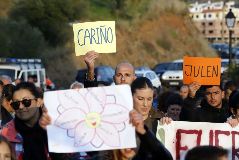 Vecinos de Totalán realizan una marcha para ...