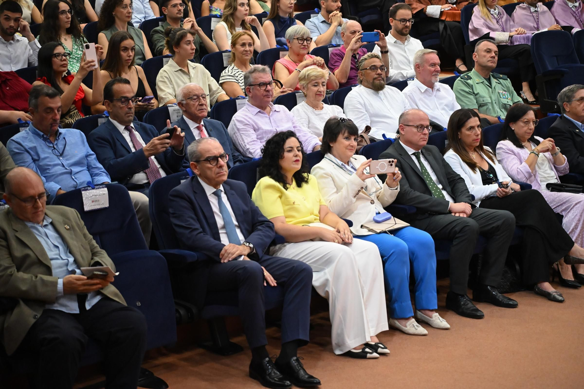 Así ha sido el acrto de investidura como Doctora Honoris Causa por la UMH de Elche de la periodista Paloma del Rio