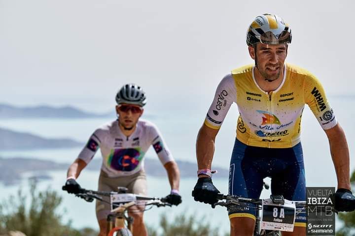 Gran cierre del ciclista alicantino con la sexta plaza en la vuelta ciclista a Ibiza