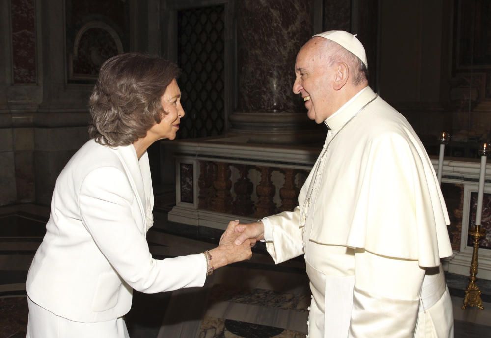 El Papa proclama santa a la madre Teresa de Calcuta