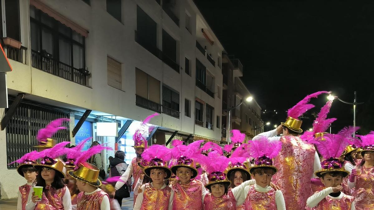Galería | Peñíscola se llena de creatividad en el espectacular desfile de Carnaval
