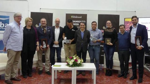 Foto de familia de la anterior edición de los premios Hacedores del Cambio