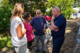 Nueva Zelanda recupera los primeros cuerpos tras el alud que afectó a un camping