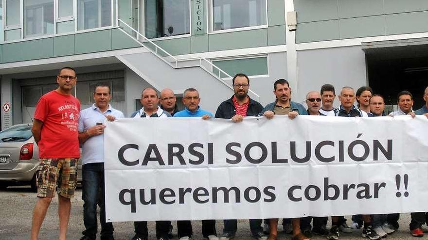 Concentración de trabajadores de Carsi, constructora que entró en concurso en 2013.  // Rafa Vázquez