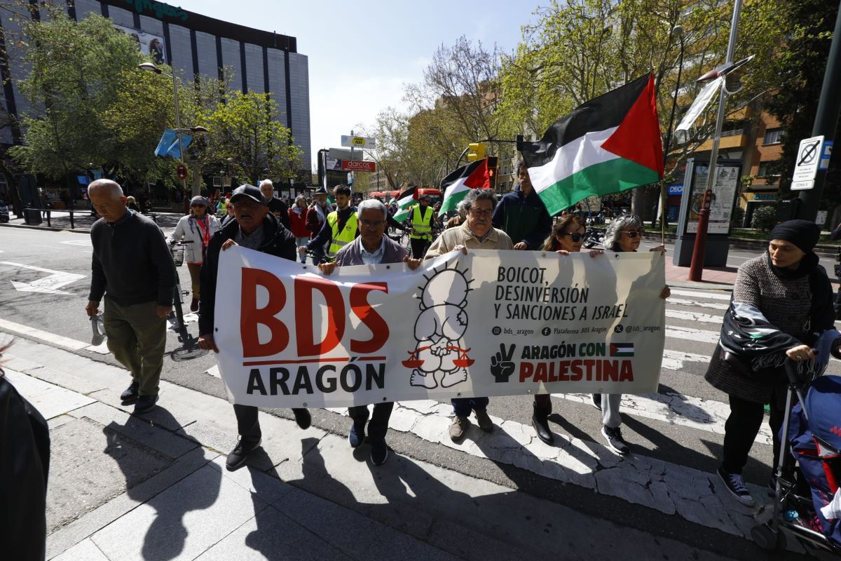 'En Marcha!': bicicletada en Zaragoza en favor de Palestina