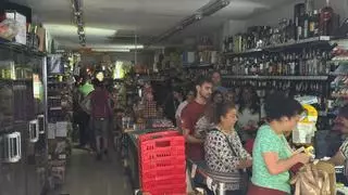 Apagón en Córdoba: los supermercados y comercios vuelven a abrir sus puertas con normalidad