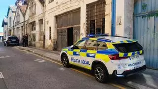 Aparece un cadáver en el interior de un vehículo en una nave industrial abandonada de Oviedo