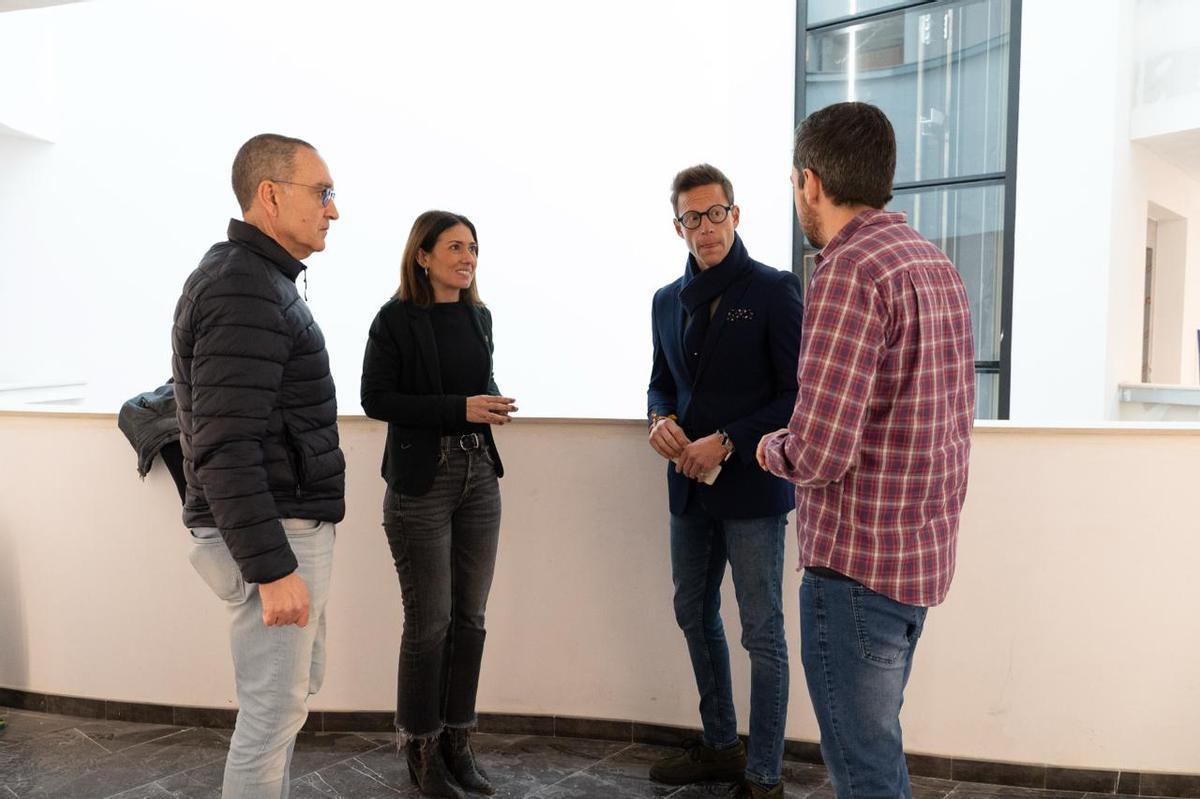 La alcaldesa de Almassora, el concejal de Cultura, el de Fondos Europeos y el edil de Urbanismo comprobaron in situ el avance de esta actuación.