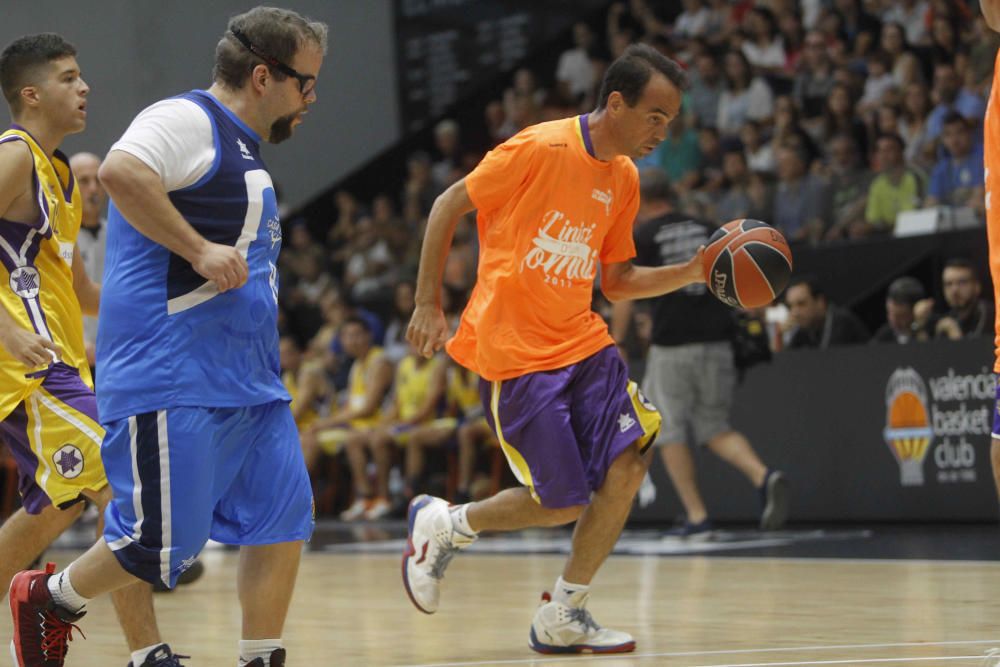 Partido entre los actores de 'Campeones' y el equipo de Burjassot que inspiró la película