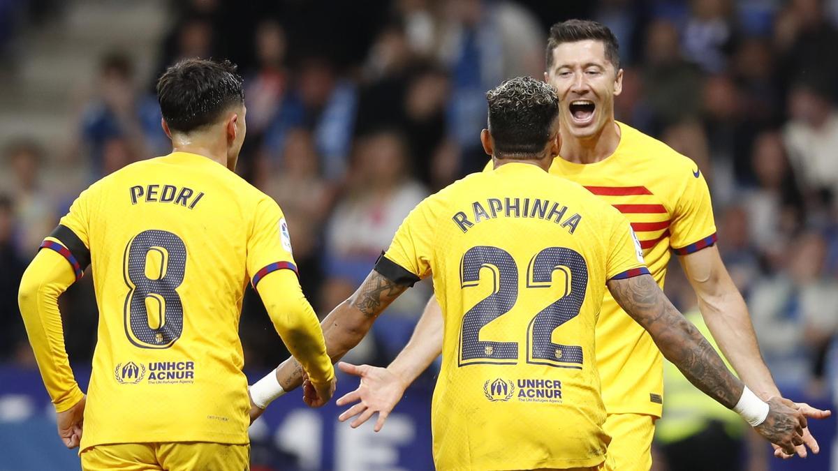 2-4. El Barça atropella al Espanyol y se proclama campeón de LaLiga