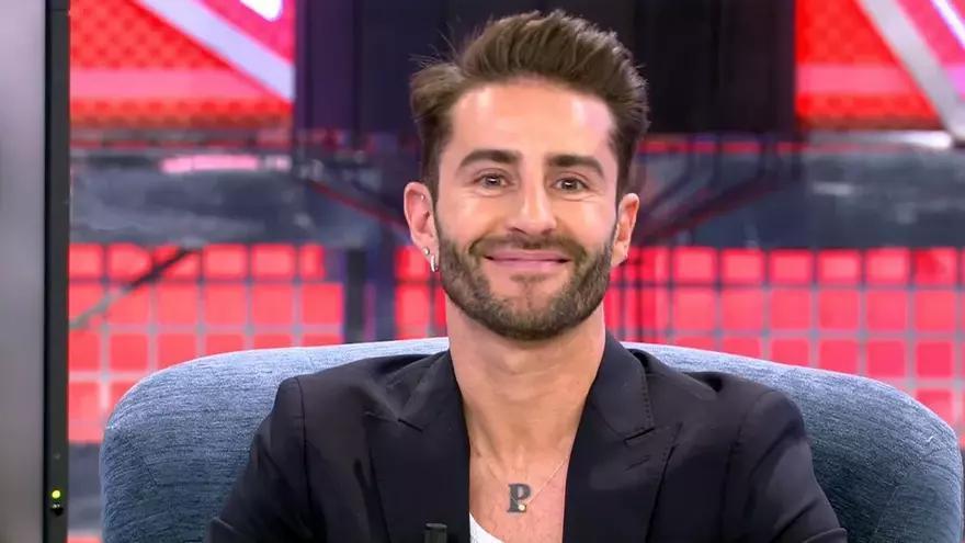 Pelayo Díaz anuncia su vuelta a Telecinco y habla sin tapujos de su nuevo novio: &quot;No nos acostamos la primera noche&quot;