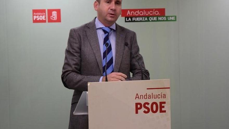 Francisco Conejo en la sede del PSOE en Málaga.