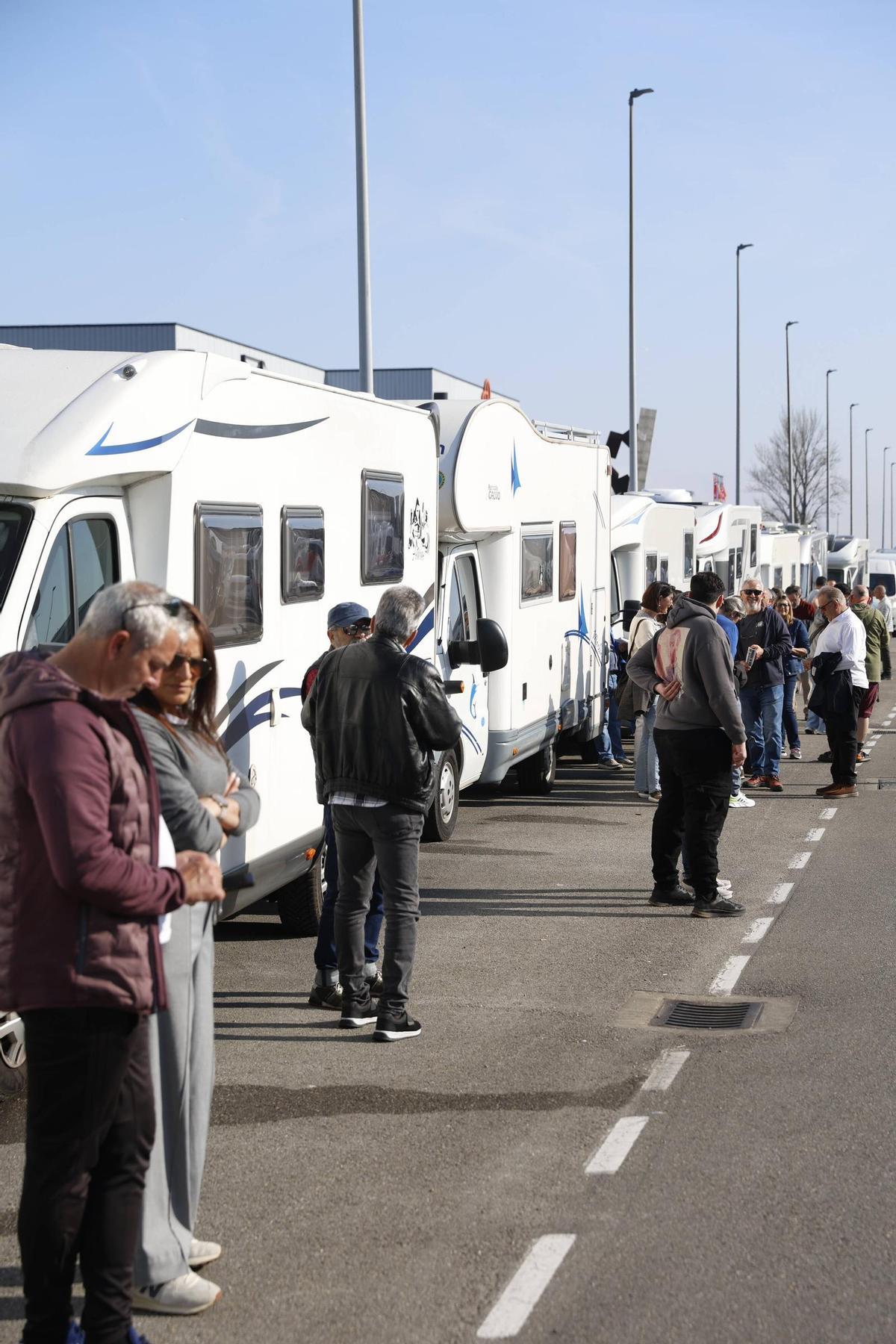 Los autocaravanistas, en pie de guerra contra los gálibos en Gijón: en ...