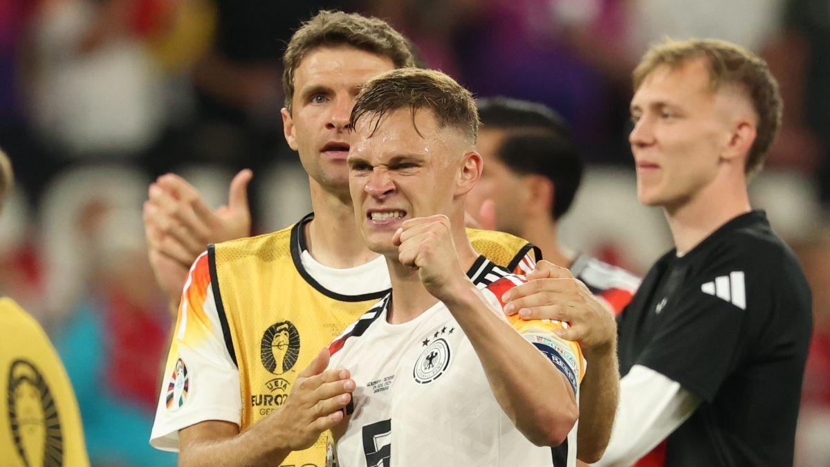 Kimmich celebra la clasificación de Alemania para los cuartos de final de la Eurocopa