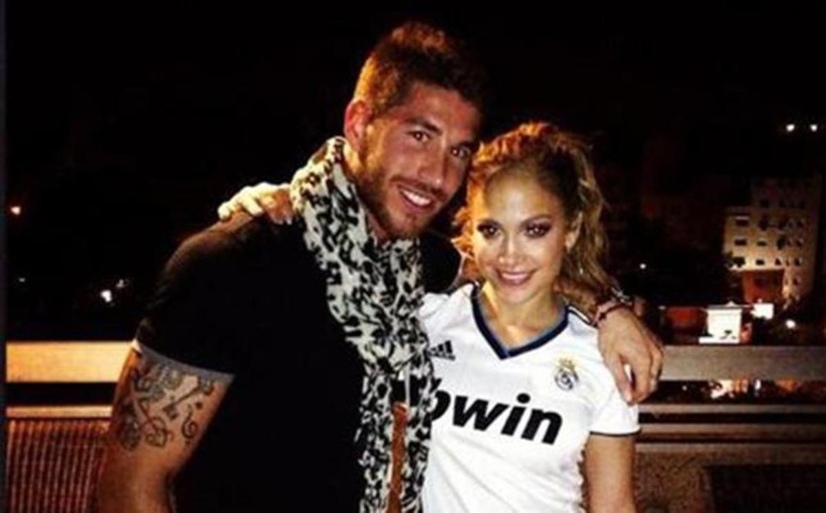 Sergio Ramos va penjar a Twitter la seva foto amb Jennifer Lopez. Sergio Ramos va penjar a Twitter la seva foto amb Jennifer Lopez.
