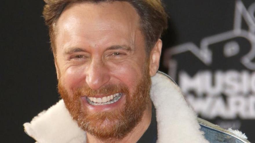 Medio siglo de David Guetta, el DJ que popularizó la música electrónica