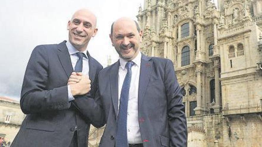 Louzán y Rubiales, en una visita del presidente nacional a Santiago.